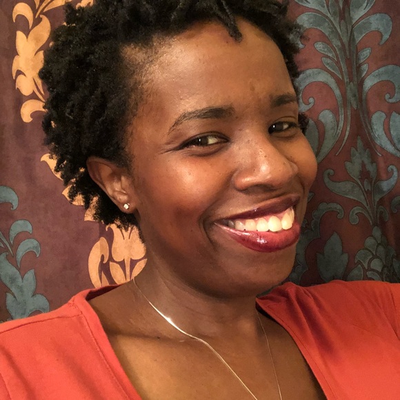 Black Friday Sale Anything thats $25 & up will receive 50% off Bundle To Save - Picture 2 of 16